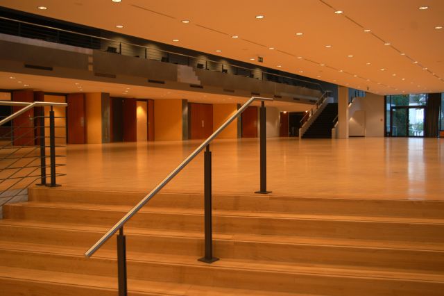 Europa-Saal Foyer_Treppenaufgang (1)