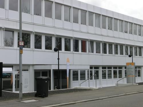 Verwaltungsgebäude AWB, Wolf-Hirth-Straße 33