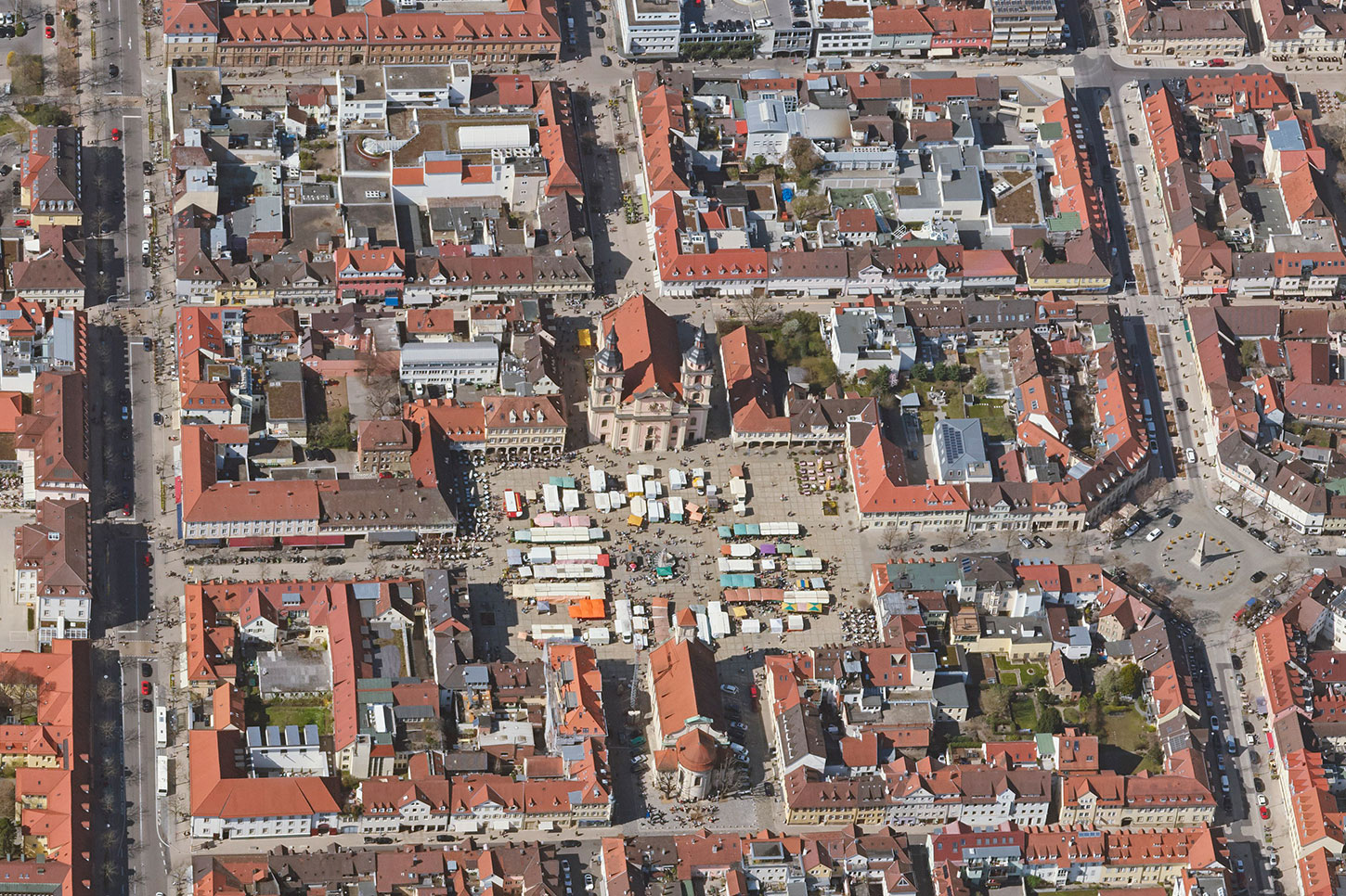 Marktplatz aus der Vogelperspektive