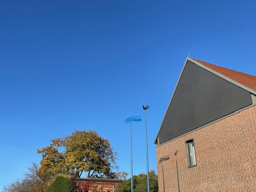 Installation: Turmhahn und Blaus Band, Standort Mathildenstraße
