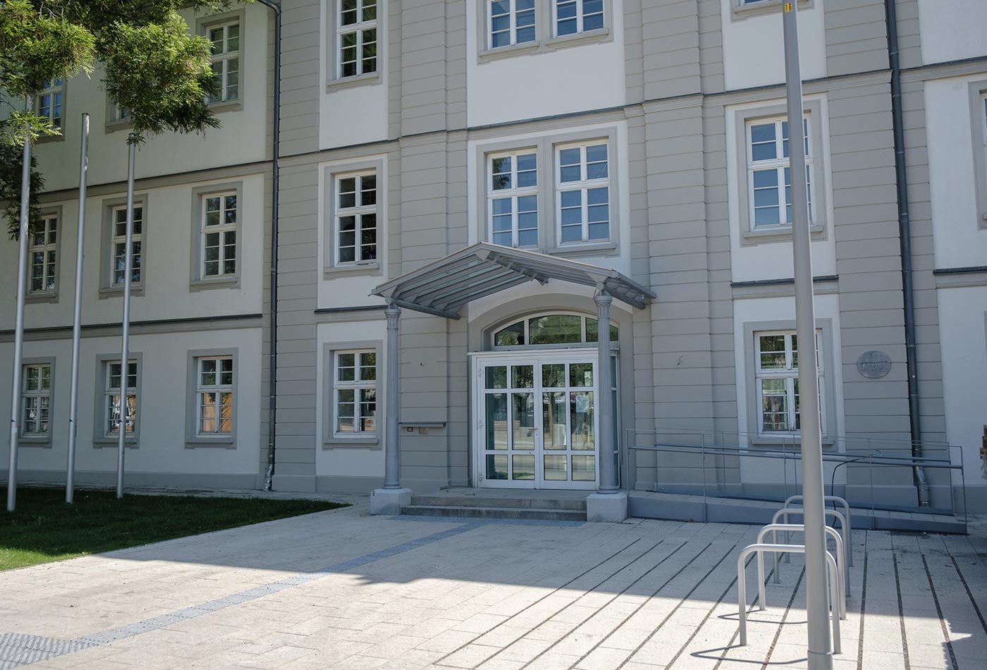 Ebenerdiger Zugang zum Staatsarchiv