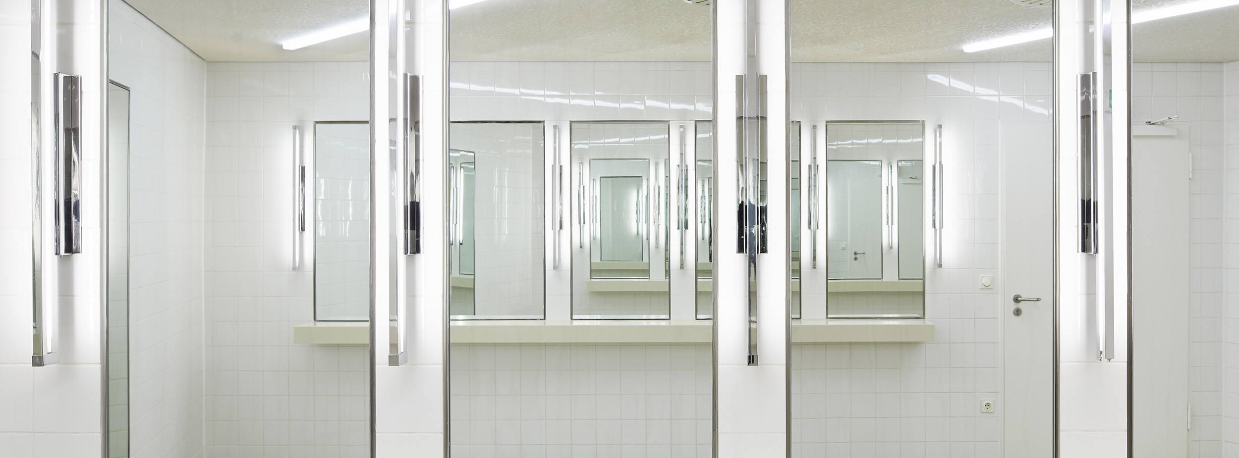 Vorraum WC-Anlagen Forum