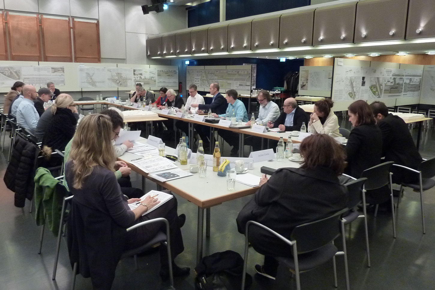 Besprechung der Wettbewerbsergebnisse