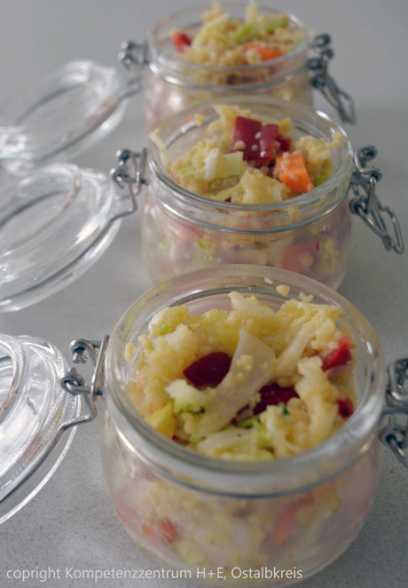 Couscous-Salat in G&auml;sern 
