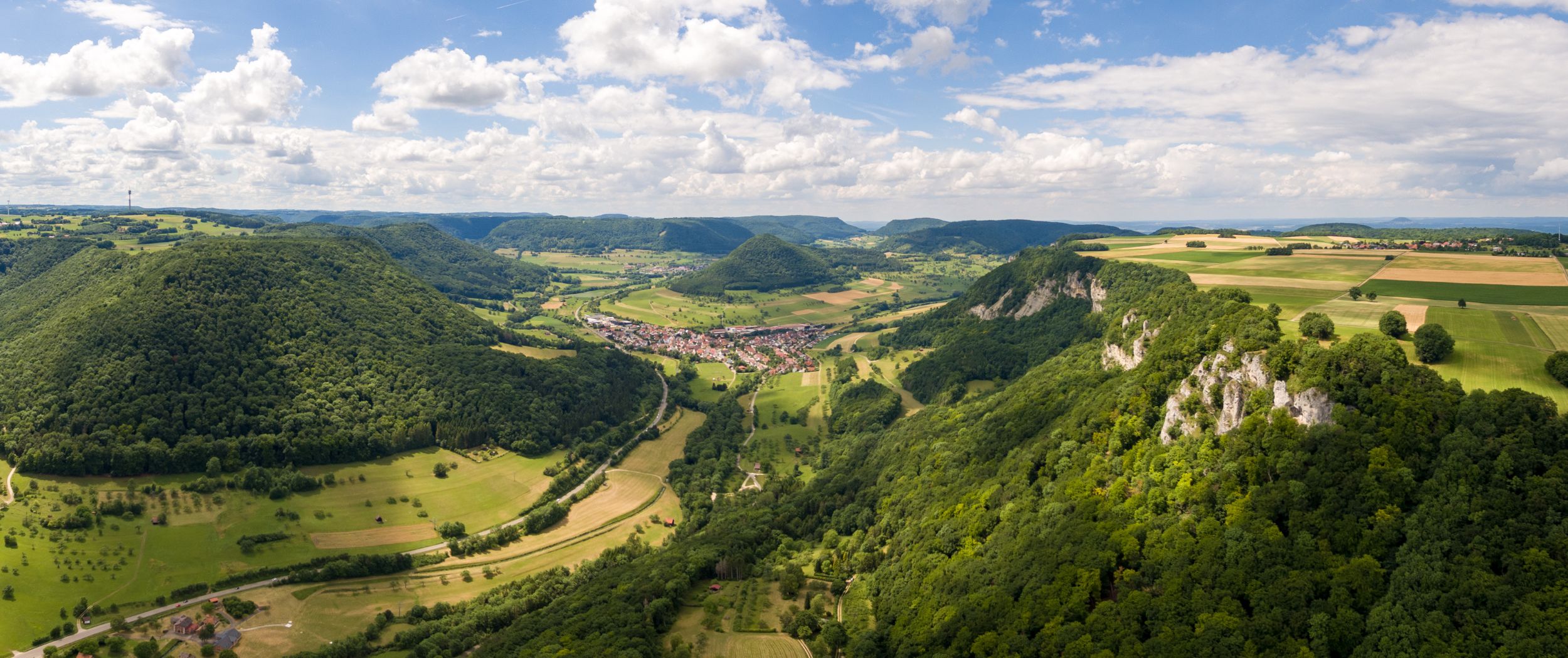 Doppelter Albtrauf mit Hausner Wand bei bad &Uuml;berkingen